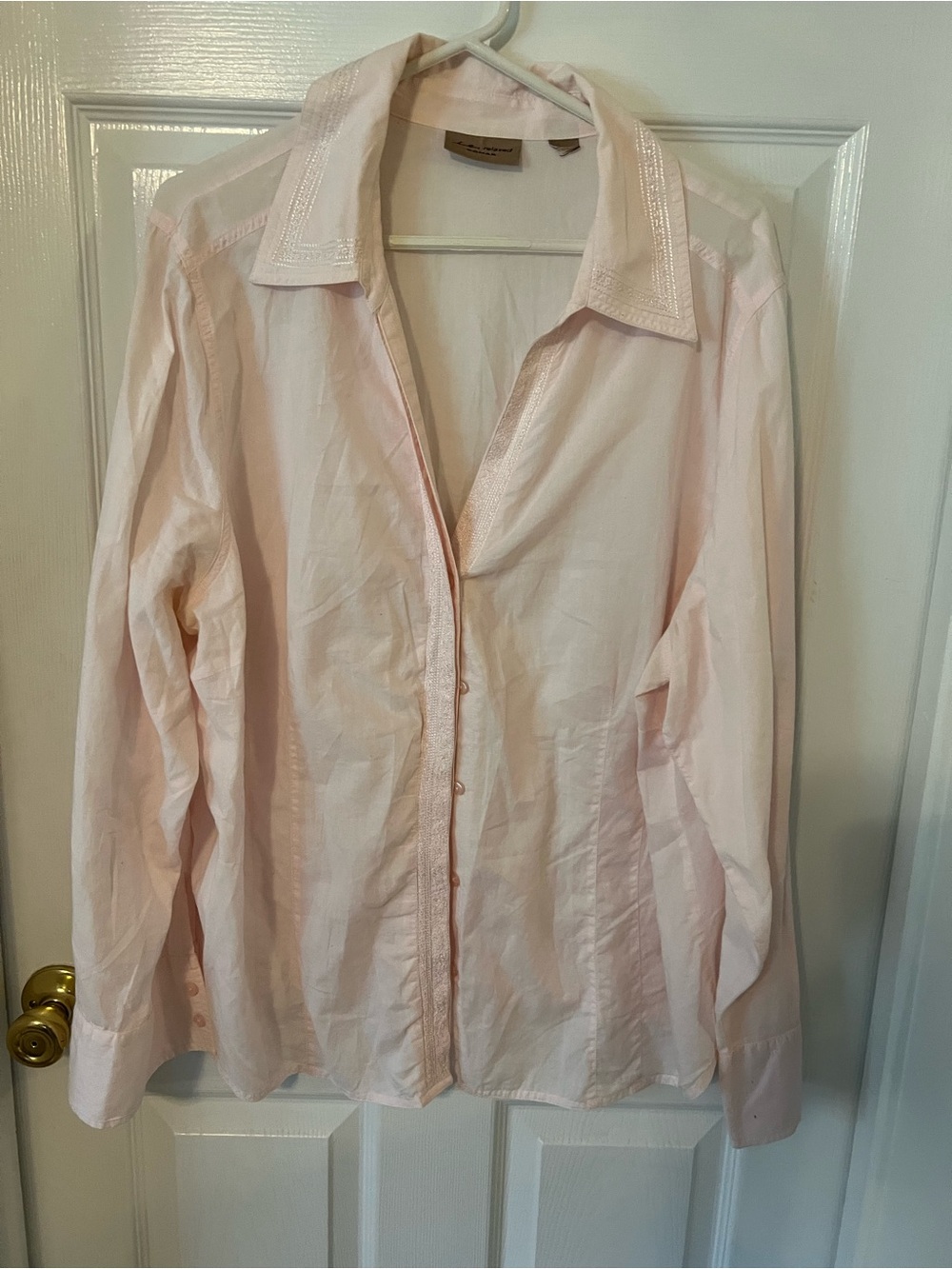 Light Pink Women's Button-Up Shirt - Unbranded